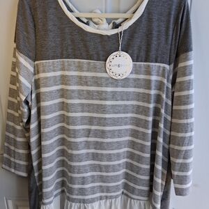 Umgee Gray and White Striped Long Sleeve Shirt
